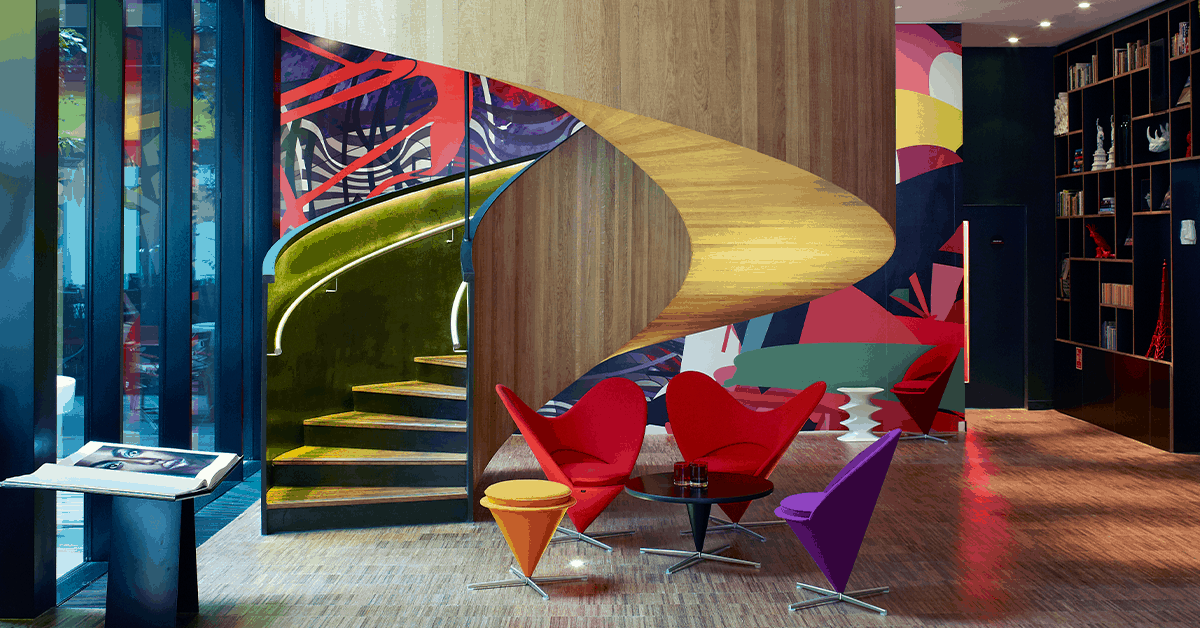 citizenM's interiors are bright splashes of color, a contrast to London's often grey landscape. Image credit: CitzenM Bankside