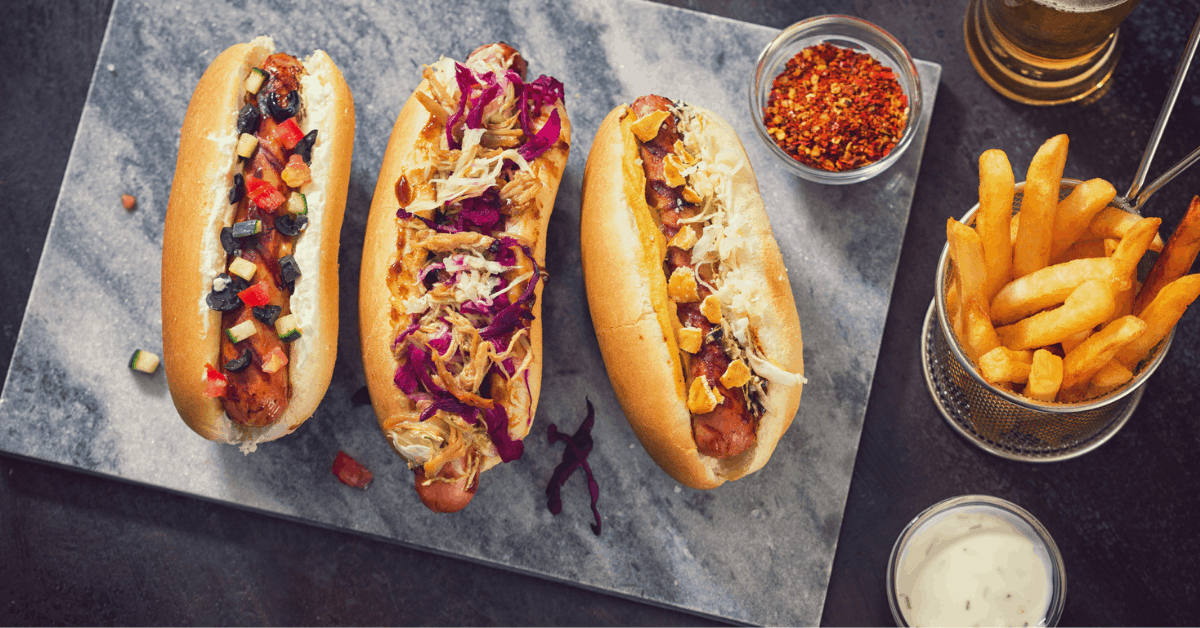 Chicago Airport offers up a range of delicious options, including the classic hot dog. Image credit: kajakiki/iStock