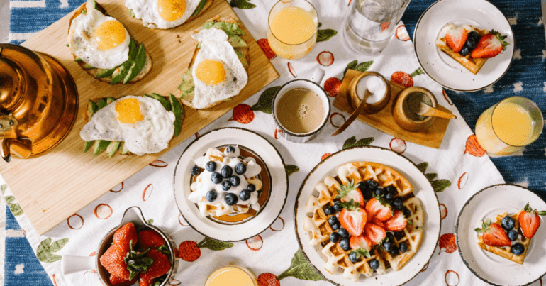 There's more to brunch that just eggs and waffles in Dubai. Image credit: Rachel Park/Unsplash.